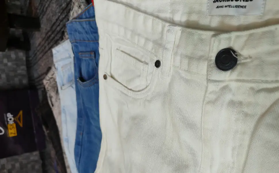 4 pocket straight fit jeans