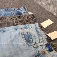 3 color of 4 pocket baggy jeans banner